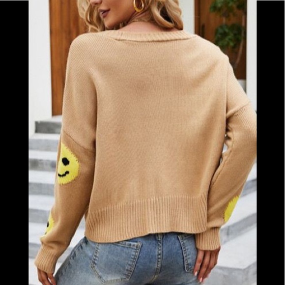 Green Smiley Face Cardigan - Picture 3 of 3